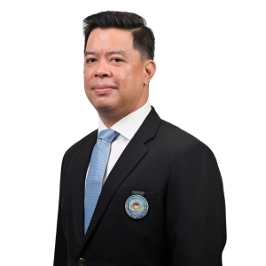 Dr. Supareak Charlie Chomchan