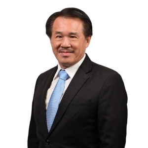นายสุรัตน์ เมฆะวรากุล
